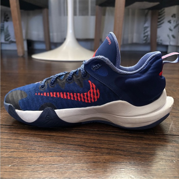 Nike Giannis Immortality 1 men size 5.5 - Picture 3 of 5